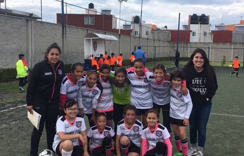 El equipo femenil dejó en el camino al cuadro de albatros