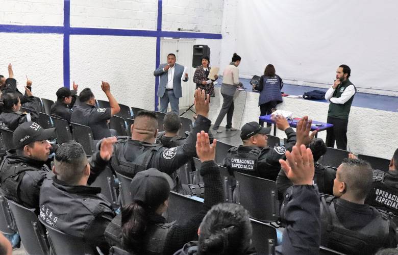 Continua la Capacitación a elementos de Seguridad en Huixquilucan  