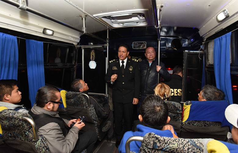 Acompañan policías de base a base a usuarios de transporte público en valle de México