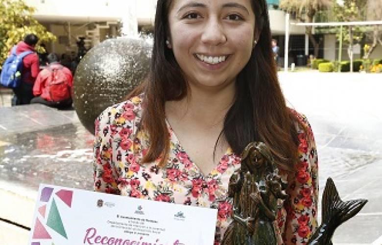 Alumna UAEM fue distinguida con  Premio Municipal de la Juventud de Metepec