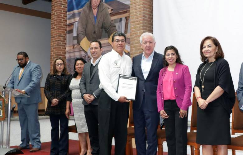 Reconocen a mexiquenses ejemplares con premio al mérito ambiental 2018