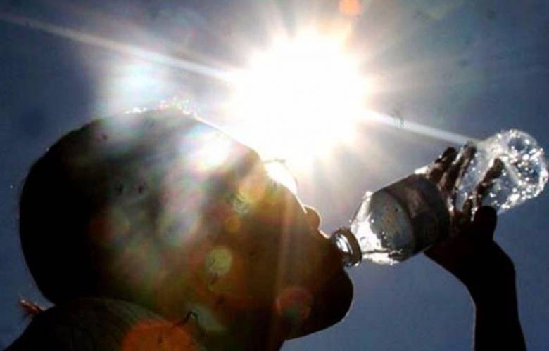 ¿Sabes cómo protegerte del sol en esta época de calor?