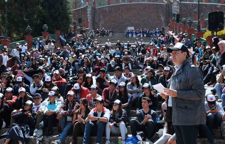 Educación y cultura, herramientas para prevenir inseguridad y discriminación: Eruviel Ávila