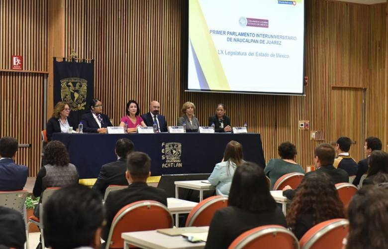 Los jóvenes deben ejercer su derecho a participar en la construcción de un mejor país: Karina Labastida