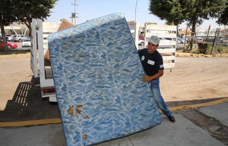 Mantiene Metepec programa gratuito en hogares de retiro de muebles y electrodomésticos