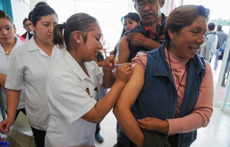 Aplica ISEM más del 60 por ciento de vacunas contra influenza