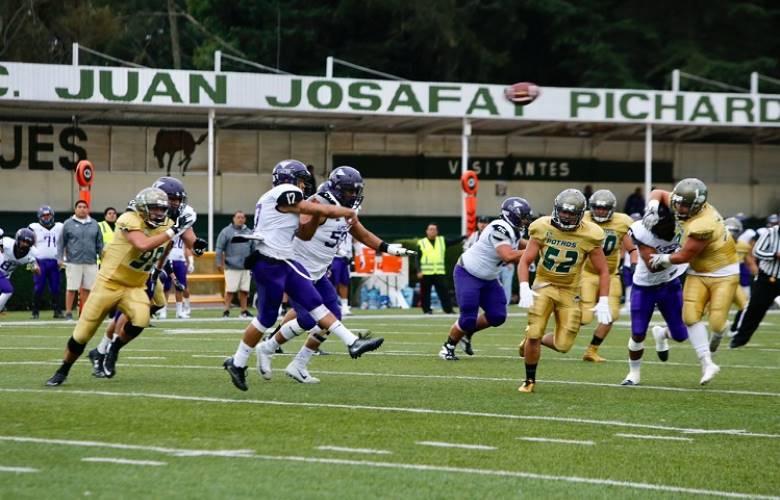 Aguilas UACH se impone a Potros Salvajes 23-21
