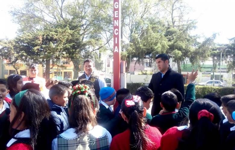 Estudiantes de primaria visitan la UAEM
