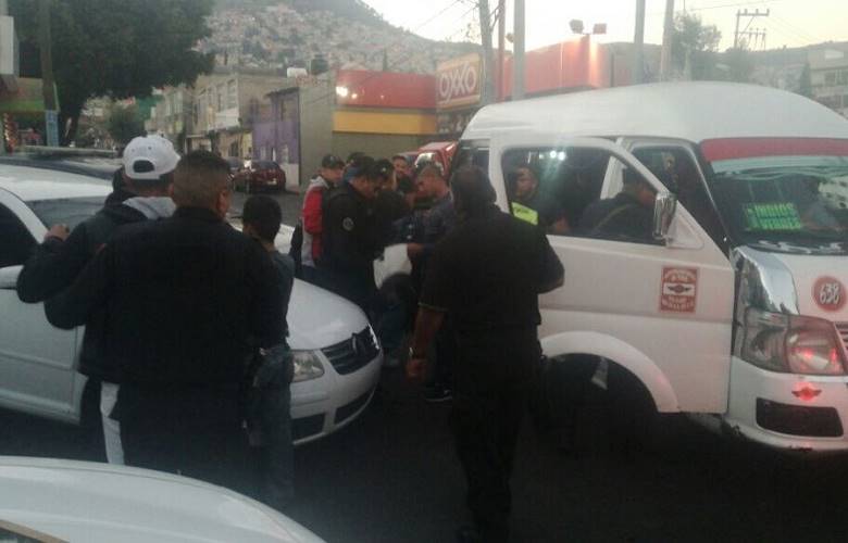 Operativo rastrillo en Tlalnepantla termina con 123 detenidos
