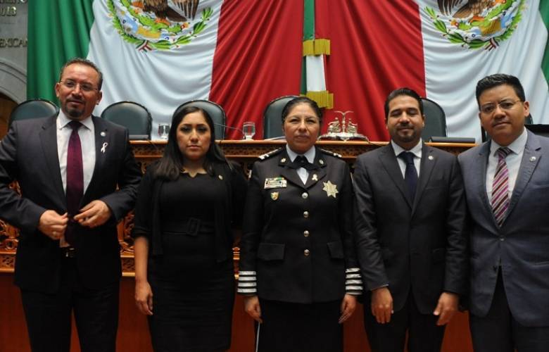 Incremento salarial, creación de la carrera universitaria y la policía de proximidad, logros de la administración del gobernador Alfredo del Mazo