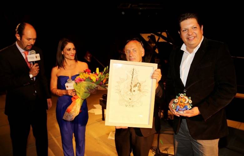 Vibra Metepec con la inauguración de quimera
