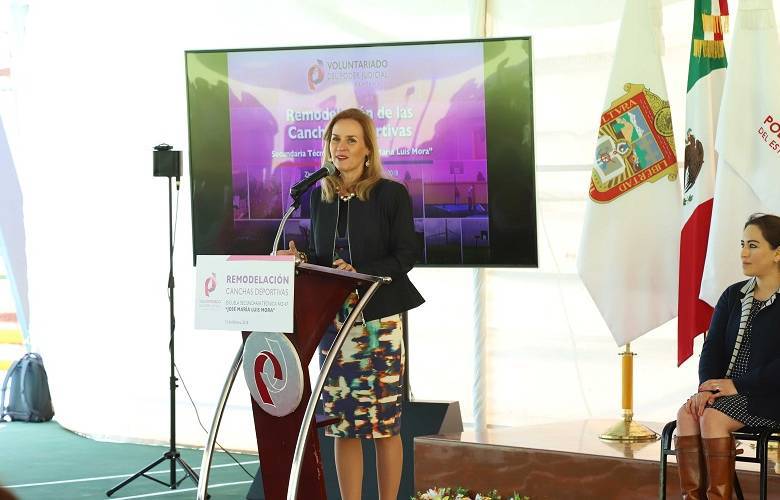 Entrega voluntariado del PJEDOMEX espacios dignos para el deporte