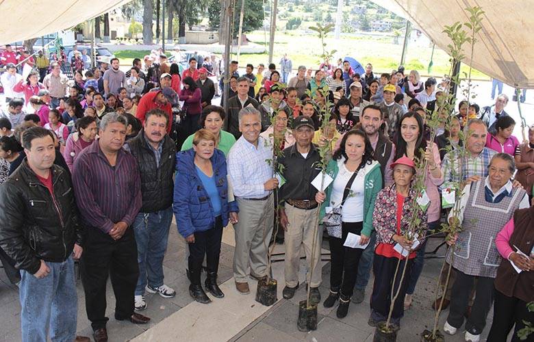 Busca gobierno municipal llenar de árboles frutales a Toluca   