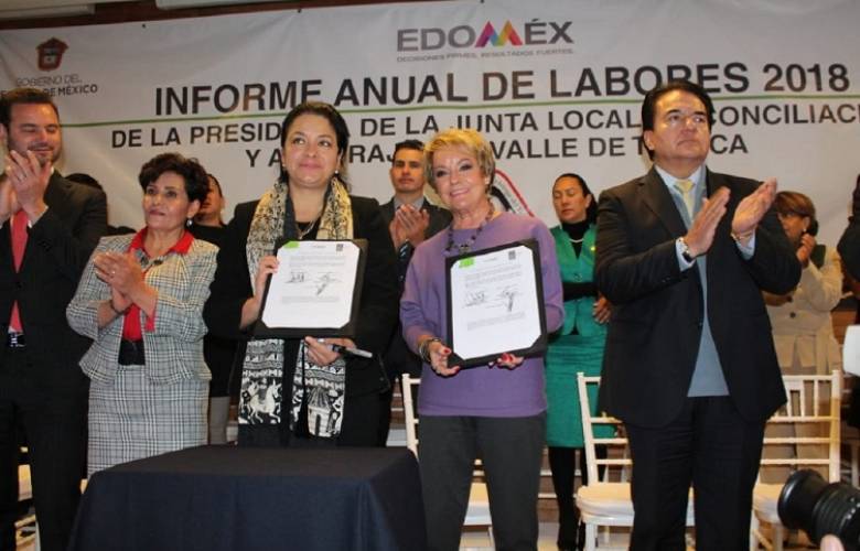  Firman ST y asociación civil 