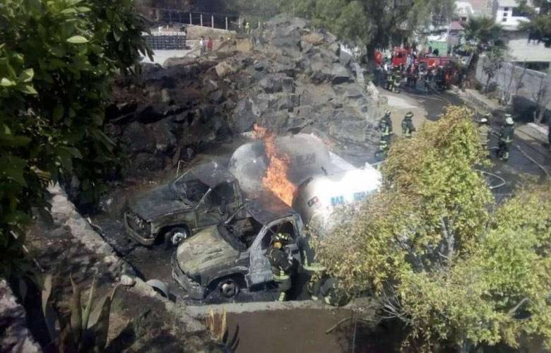 Incendio de pipa en Milpa Alta deja heridos