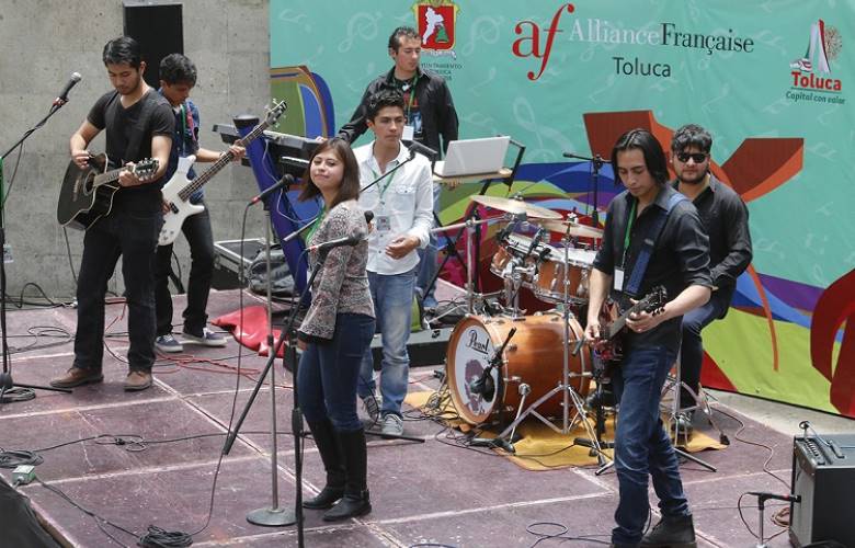 Viven miles de familias toluqueñas la Fiesta de la Música