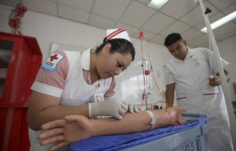 Recibe escuela de enfermería de cruz roja naucalPAN equipo donado por fundación río arronte, iap