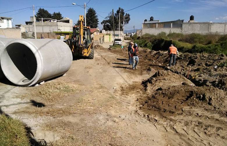 Nueva red de drenaje sanitario en san felipe tlalmimilolPAN