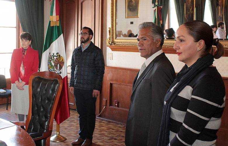 Declaran ediles toluqueños al teatro morelos recinto oficial para el primer informe de gobierno 