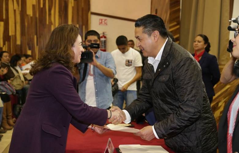 Impulsa el SMSEM a maestros para contar con vivienda digna