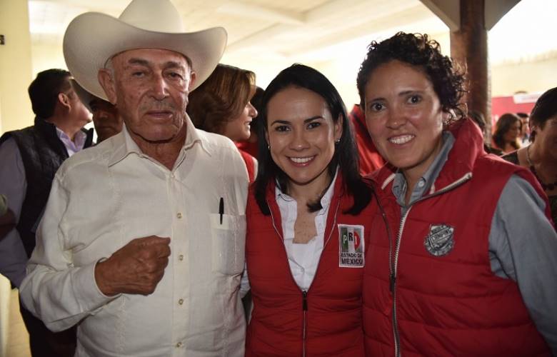 Pide barrera tapia reconocer al artista leopoldo flores