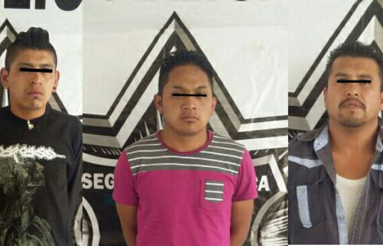 Arresta policía de Toluca a 3 sujetos presuntamente dedicados al robo a transporte público