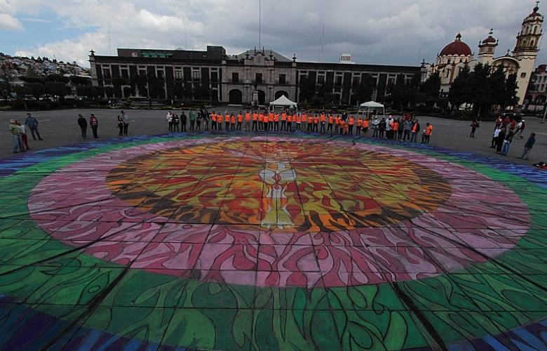 La reina de las nieves visitó el centro cultural mexiquense durante festínarte 2016