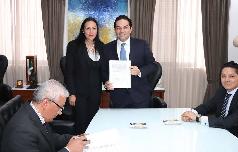 Firma Huixquilucan convenio con defensoría pública estatal