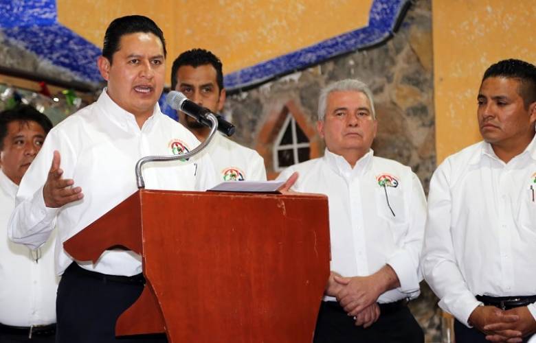Buscan profesores aumento salarial del 8% directo