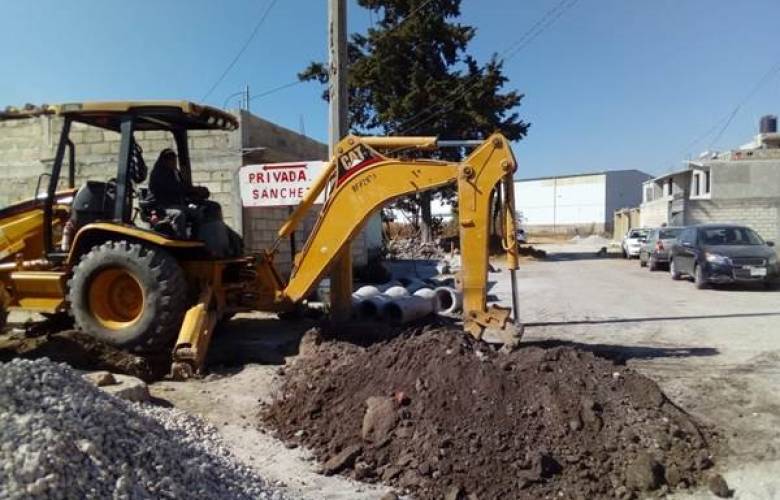 Lleva a cabo OAyST construcción de drenaje sanitario en La Crespa