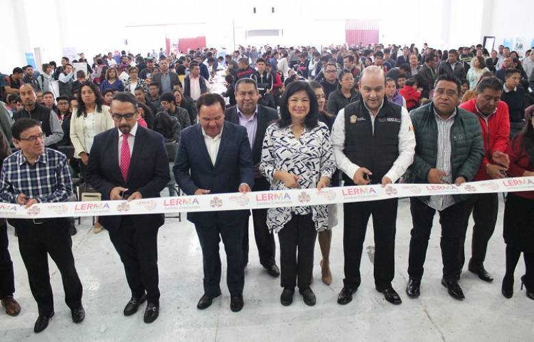 Ofertan más de 600 vacantes en feria de empleo en Lerma