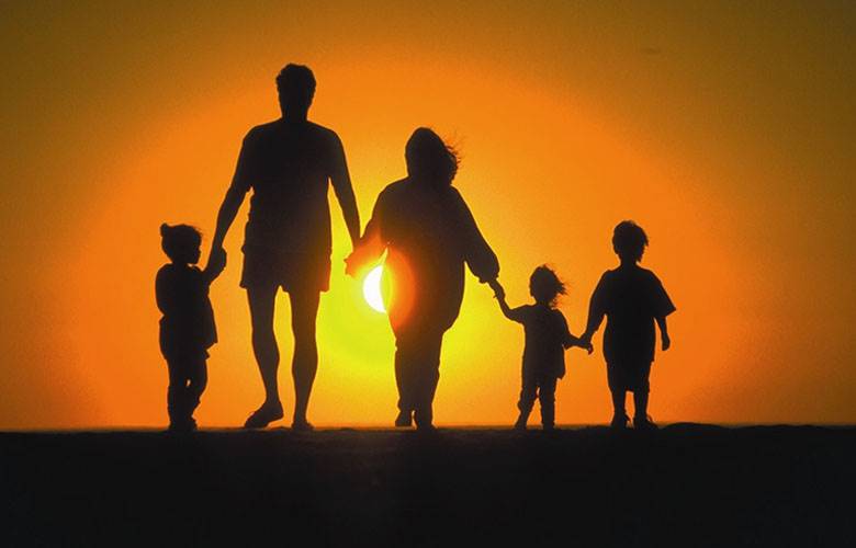 La familia duele en el corazón, y los vecinos ¿en el hígado?