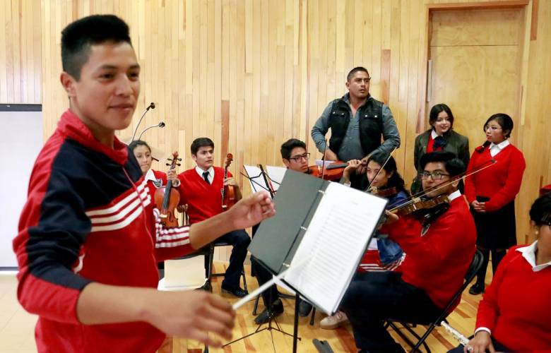 Invita Cobaem a ser parte de su Orquesta Filarmonica Juvenil 