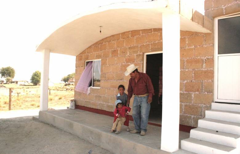 Ayuda SEDUYM a que la población tenga la oportunidad de mejorar su hogar