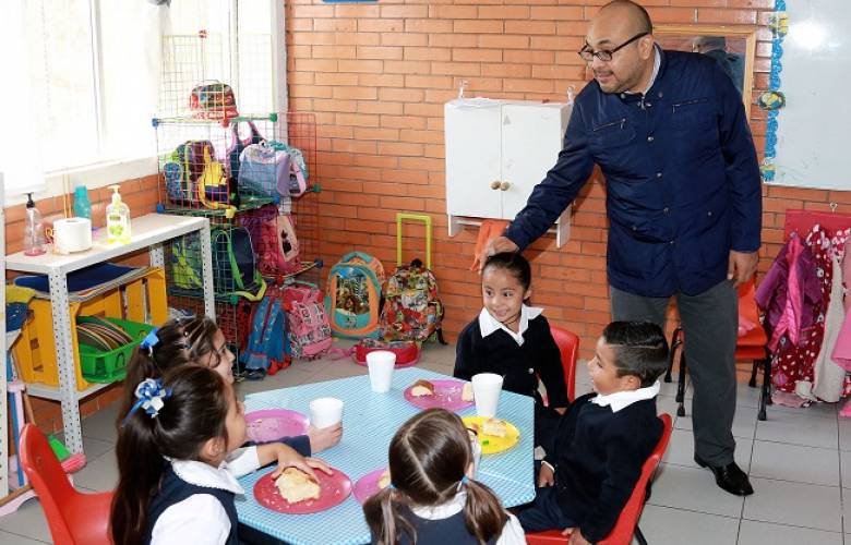 Contribuyen consejos de participación social al fortalecimiento del sistema educativo
