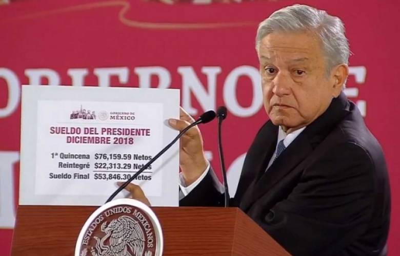 Regresa López Obrador más de $22 mil de su primera quincena