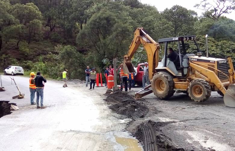 Reparan afectaciones en Libramiento Amatepec