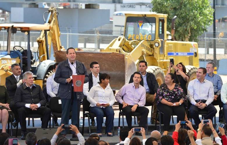 Destacan enrique peña y eruviel ávila cifra récord en generación de empleos