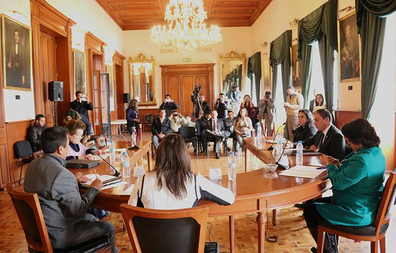 Toluca sensible a temas de educación y cultura pero no puede ceder a presiones de grupos: bernardo bernabé