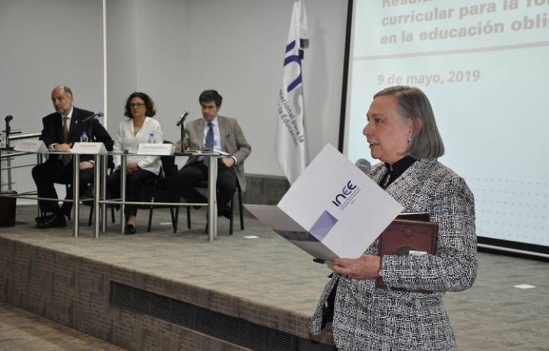La escuela, fundamental para fortalecer la cultura democrática del país: Sylvia Schmelkes