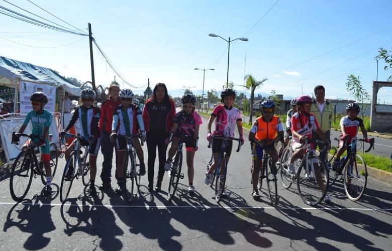 · Ciclistas infantiles del Estado de México están listos y uniformados para el Campeonato Nacional en la Ciudad de México