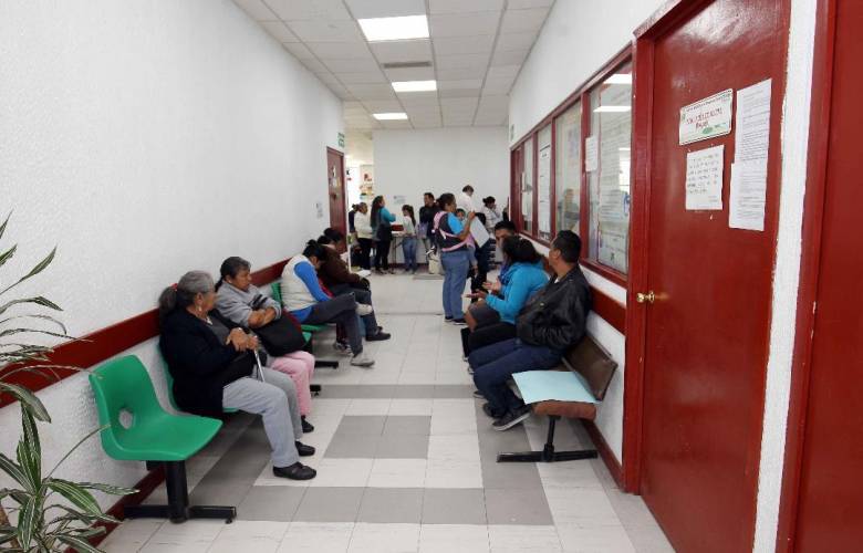 Brindan más de 19 mil consultas de atención especializada a pacientes y sus familiares