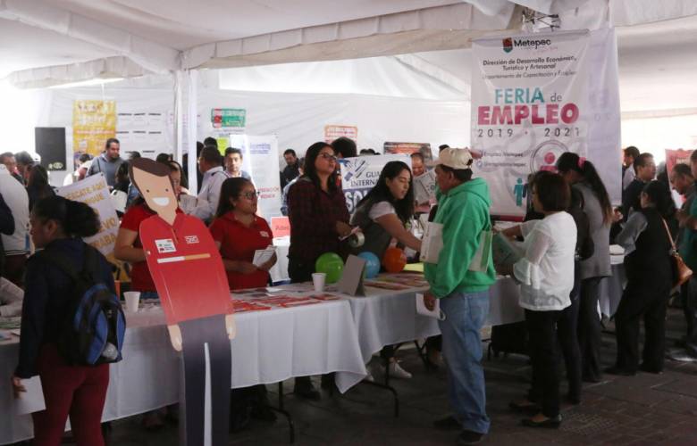 Ofertaron 950 vacantes en Feria del Empleo Metepec
