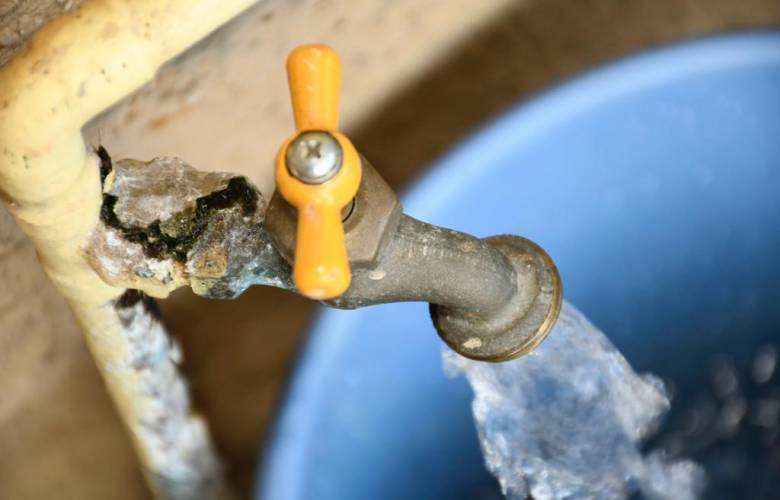 Inicia el suministro de agua en el Edoméx