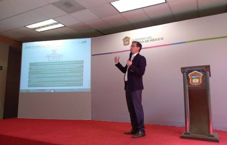 Capacitan federación y Edoméx a municipios para reducir tramitología