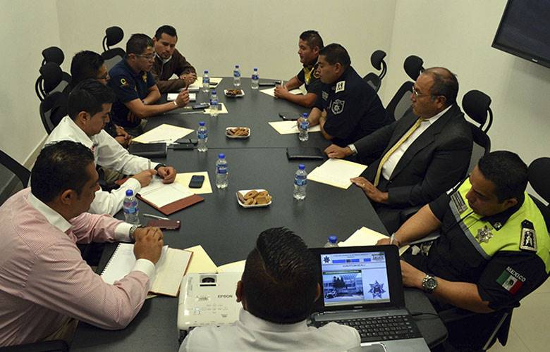 Acuerdan comisarias de seguridad acciones contra robo de vehículos