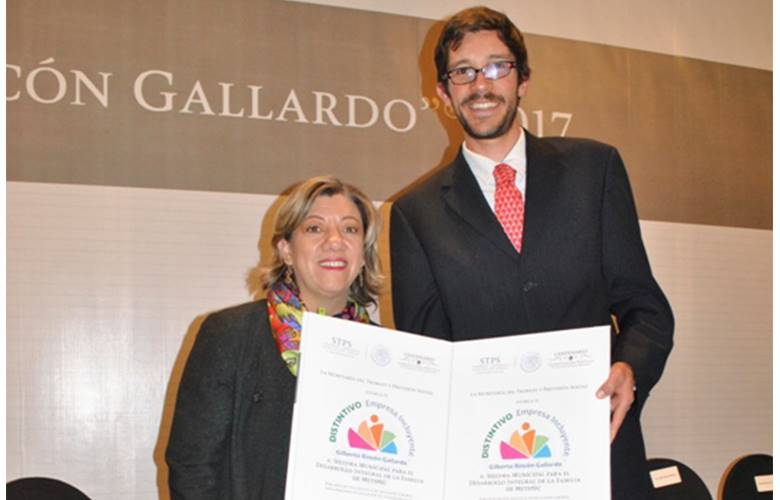Recibe DIF Metepec por segunda ocasión el distintivo Gilberto Rincón Gallardo