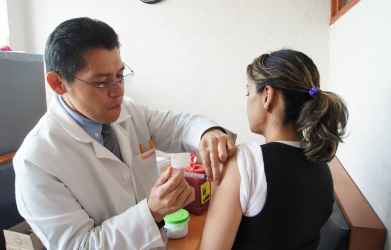 Recomiendan aplicarse la vacuna de Influenza por temporada invernal