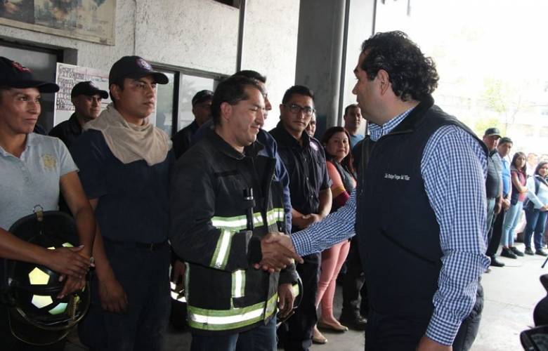 Reconoce el gobierno de Huixquilucan labor de bomberos y protección civil