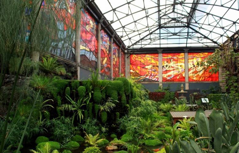 Invita secretaría de cultura a visitar Cosmovitral jardín botánico de Toluca